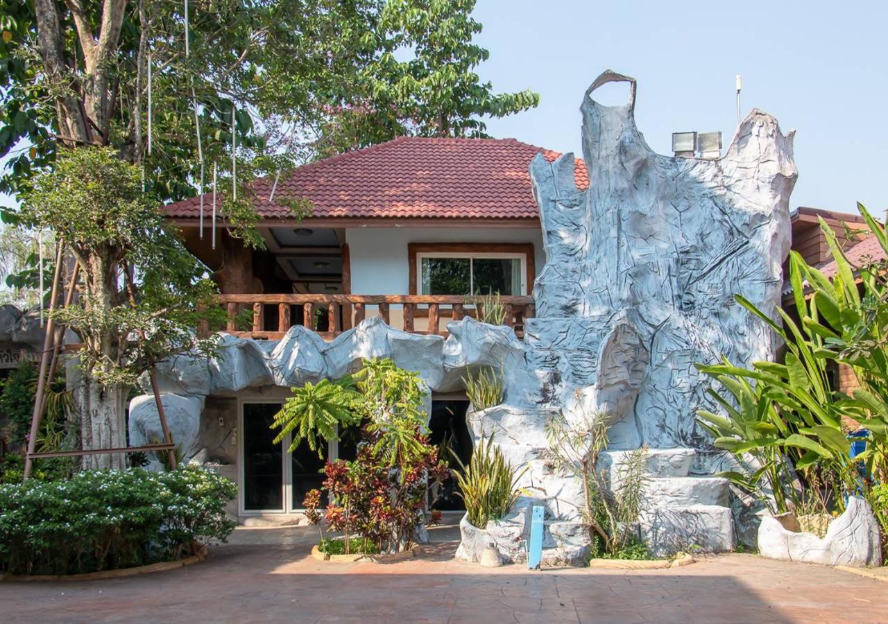 Suwanna Riverside Chainat Экстерьер фото